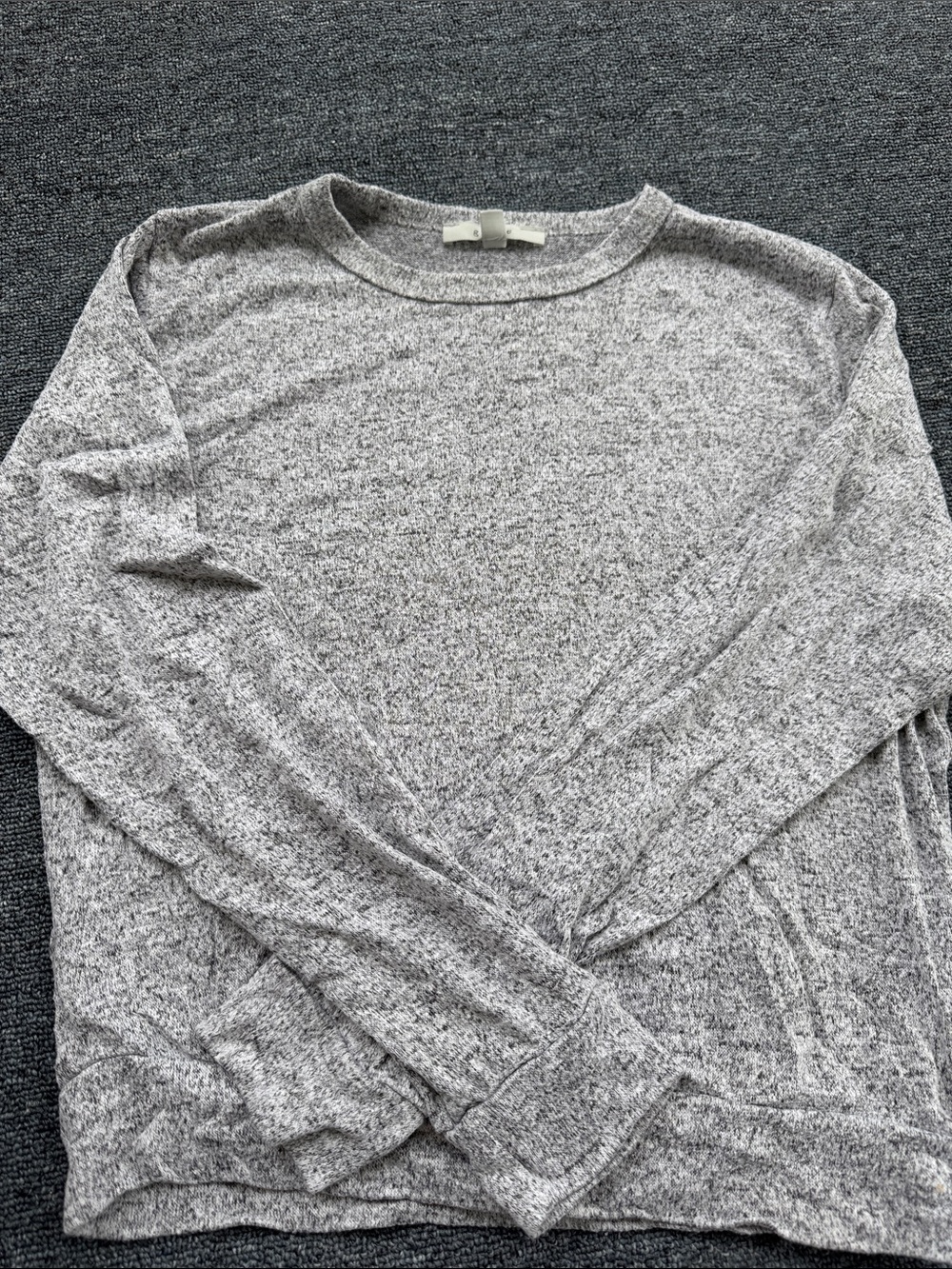 gaze Heathered Gray Crewneck Pullover